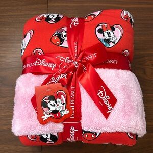 Posh peanut Plush Patoo- Disney!